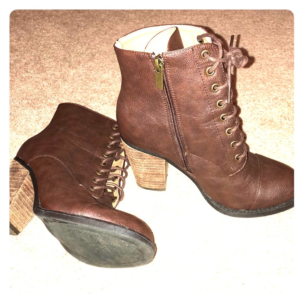 Dollhouse lace up/zippers on side booties